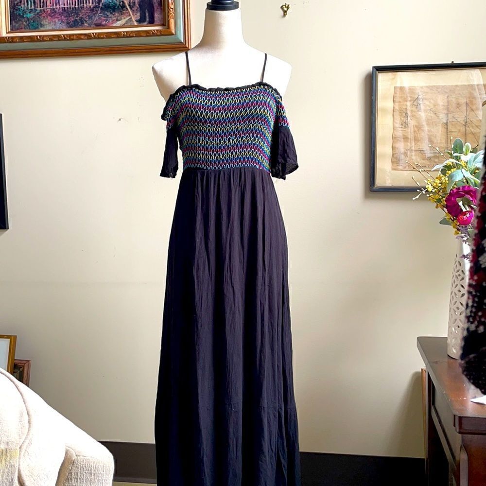 Savanna Jane Boho Black Smocked & Embroidered Cold Shoulder Maxi Dress (Size: M)